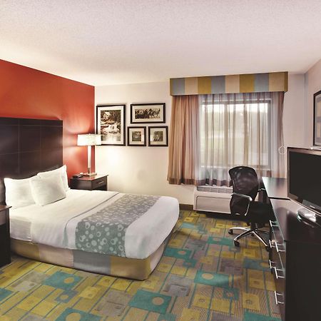 La Quinta By Wyndham Mansfield Oh Hotel Buitenkant foto