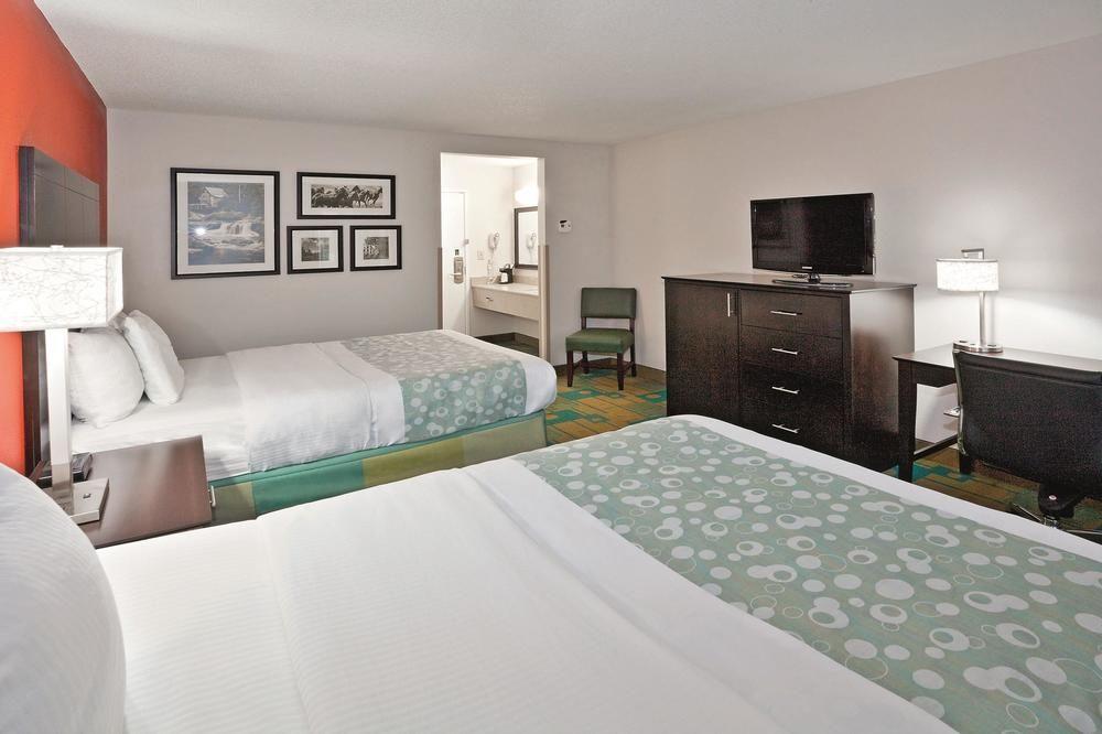 La Quinta By Wyndham Mansfield Oh Hotel Buitenkant foto