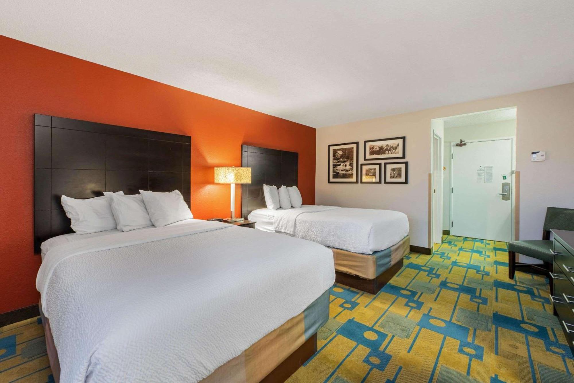 La Quinta By Wyndham Mansfield Oh Hotel Buitenkant foto