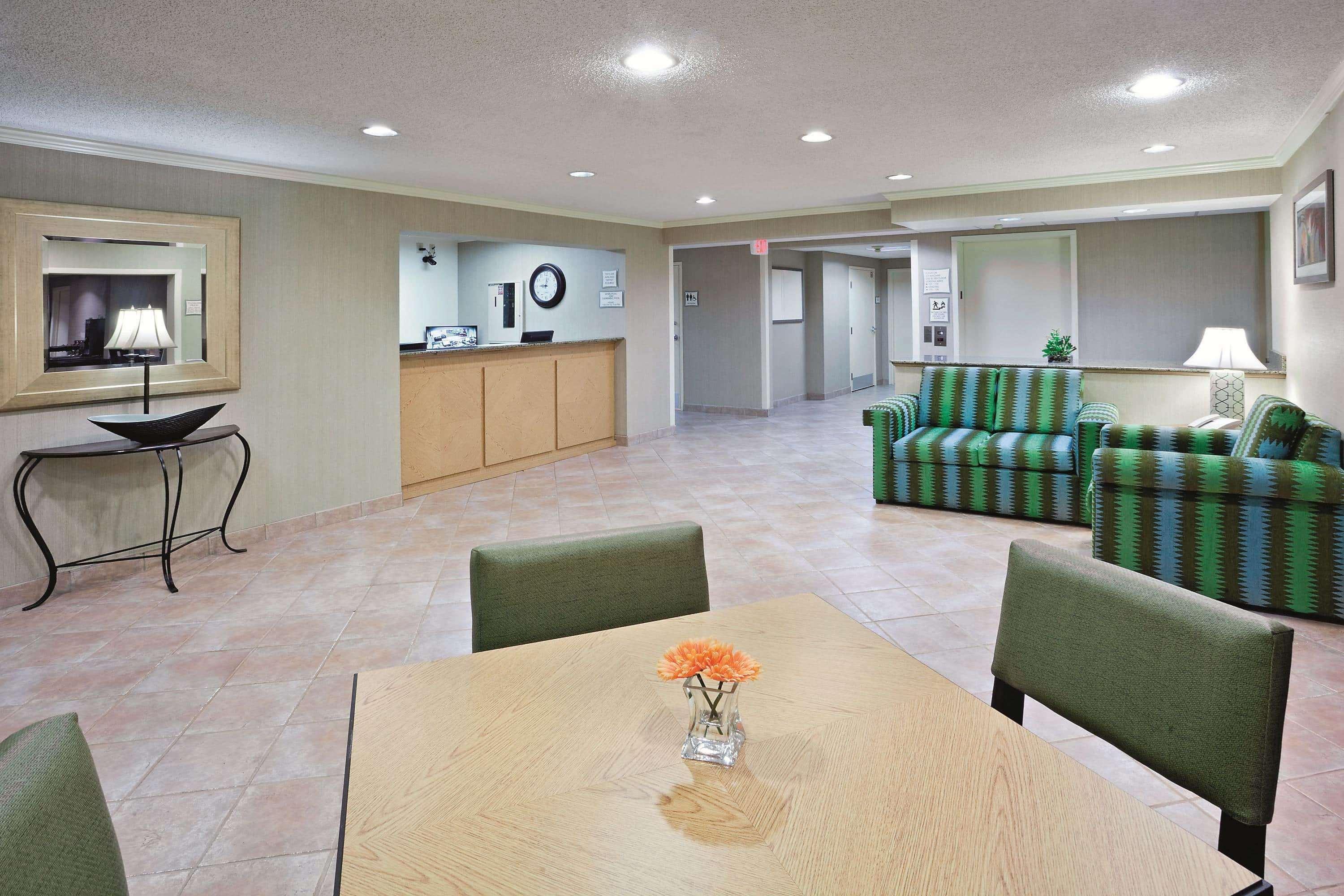 La Quinta By Wyndham Mansfield Oh Hotel Buitenkant foto
