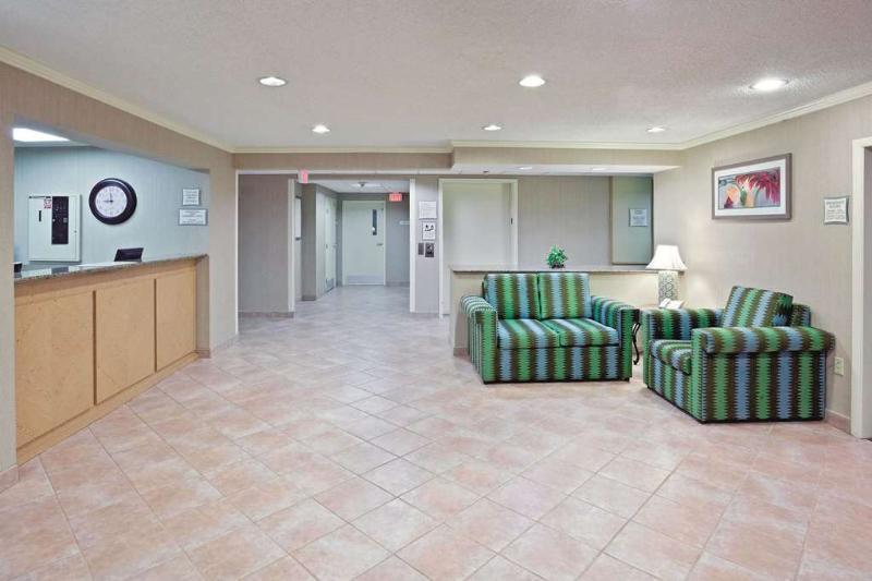 La Quinta By Wyndham Mansfield Oh Hotel Buitenkant foto